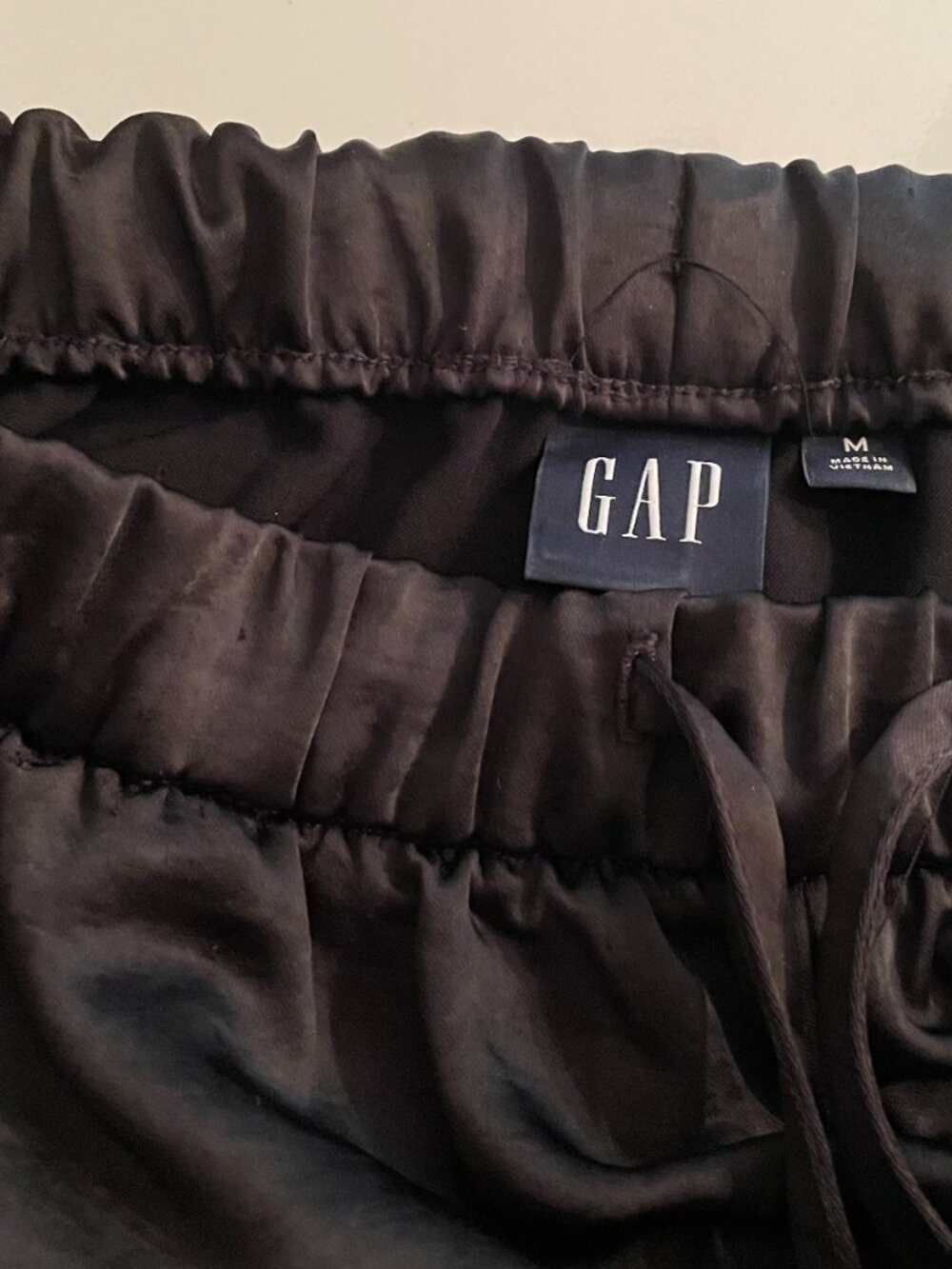 GAP Black Flowy Cargo pant in Sateen - Picture 3 of 6